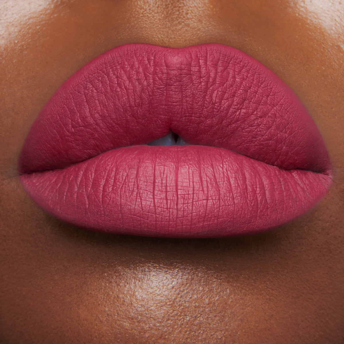 LIP CHEAT THE QUEEN