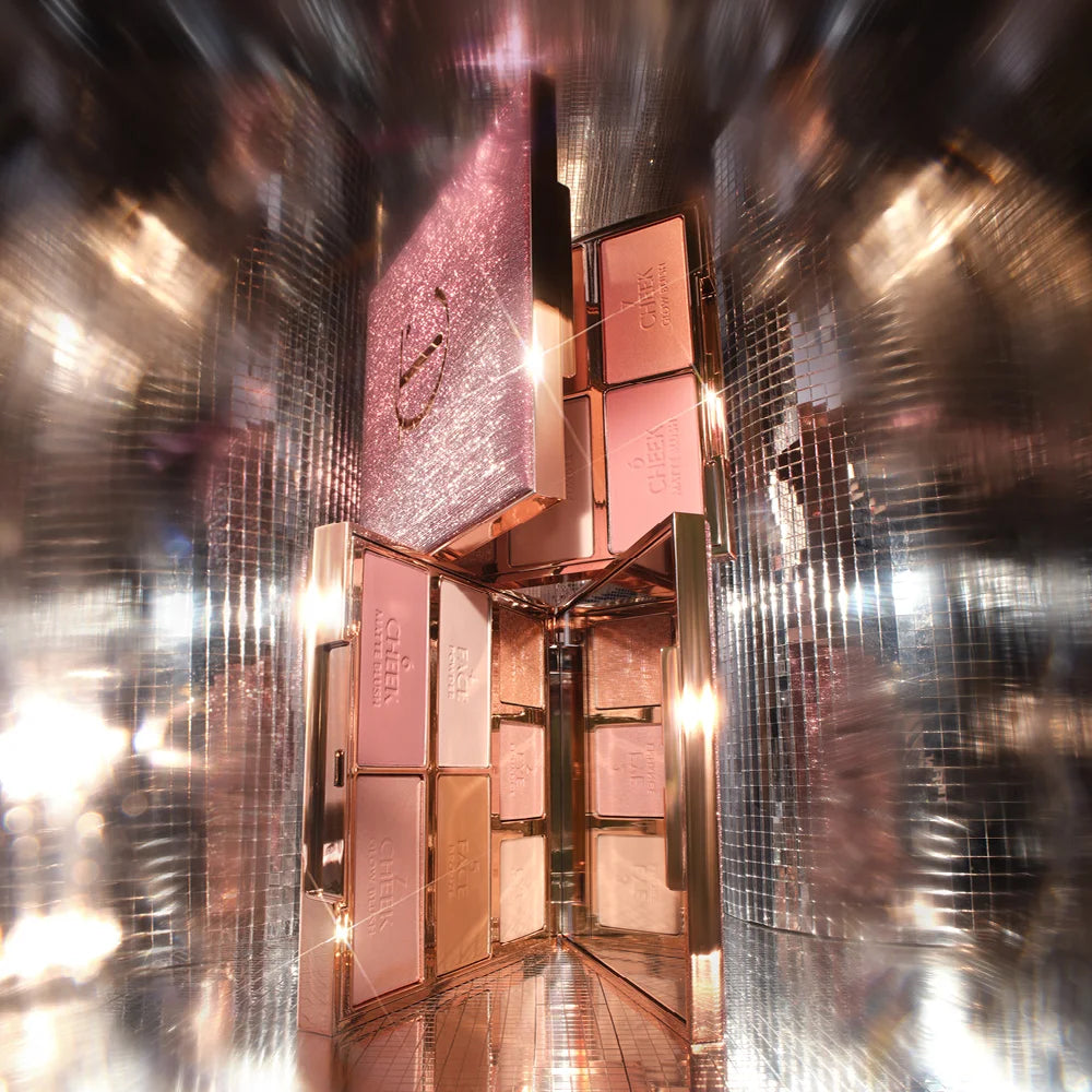 HOLLYWOOD INSTANT LOOK IN A PALETTE PRETTY, GLOWING BEAUTY